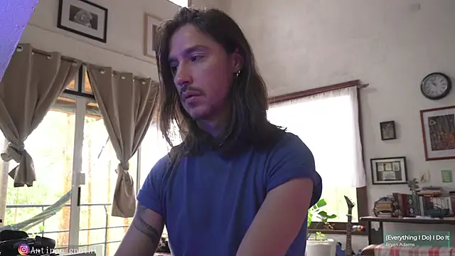 Snapshot of Antinoo_Gnothi chatting on 01-10-25, 03:58 Antinoo Gnothi online show from 01-10-25, 03:58