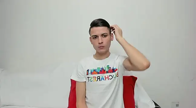 Snapshot of andboyfor6 chatting on 12-10-24, 11:08 andboyfor6 online show from 12-10-24, 11:08