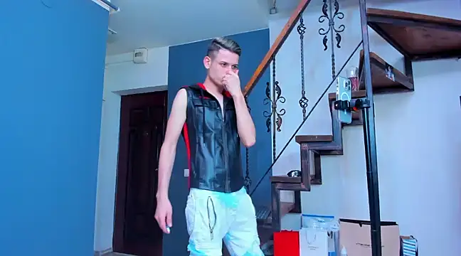 Snapshot of andboyfor6 chatting on 02-15-25, 08:56 andboyfor6 online show from 02-15-25, 08:56