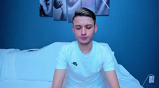 Snapshot of andboyfor6 chatting on 02-18-25, 02:05 andboyfor6 online show from 02-18-25, 02:05