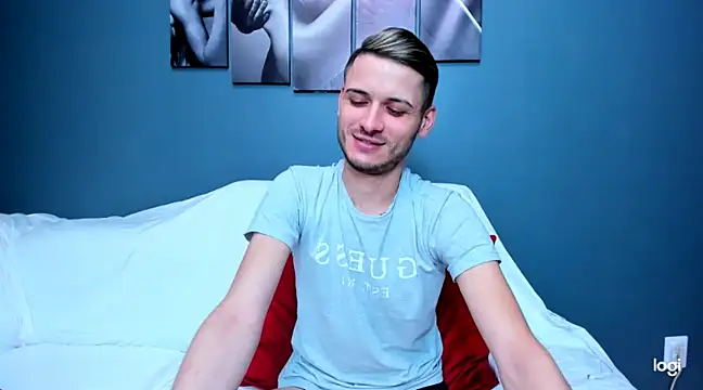 Snapshot of andboyfor6 chatting on 01-19-25, 12:39 andboyfor6 online show from 01-19-25, 12:39