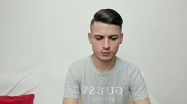 Snapshot of andboyfor6 chatting on 12-03-24, 07:28 andboyfor6 online show from 12-03-24, 07:28