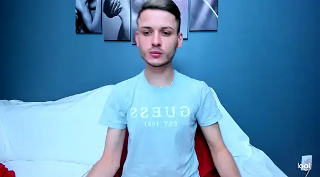 Snapshot of andboyfor6 chatting on 01-19-25, 09:33 andboyfor6 online show from 01-19-25, 09:33