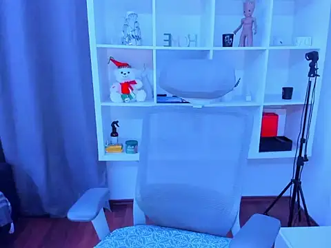 Snapshot of andboyfor6 chatting on 12-15-25, 08:25 andboyfor6 online show from 12-15-25, 08:25