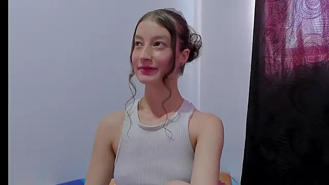 MiiaVolkova online show from 11-21-25, 06:18