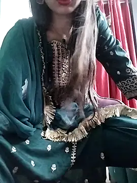 Snapshot of Noor_Darliing chatting on 04-19-26, 06:10 Noor Darliing online show from 04-19-26, 06:10
