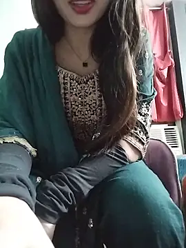 Snapshot of Noor_Darliing chatting on 05-12-26, 03:29 Noor Darliing online show from 05-12-26, 03:29