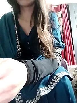 Noor Darliing online show from 02-16-26, 02:05