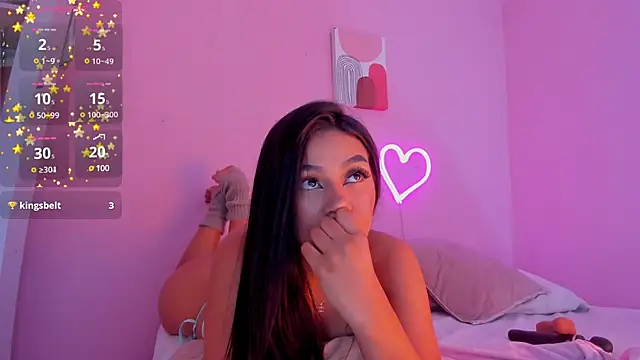 Sophiietaylor online show from 03-19-25, 02:27