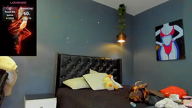 Sophiietaylor online show from 11-20-25, 11:22