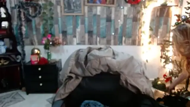 KarimaSarabe online show from 12-20-25, 09:39