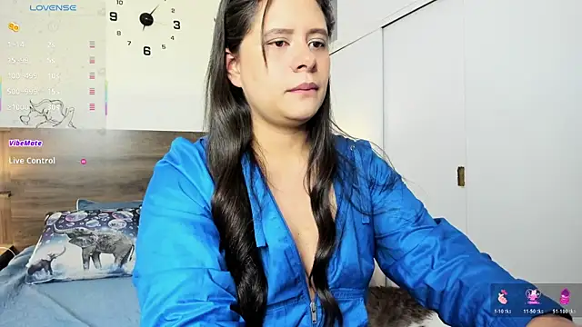 emily adams01 online show from 07-18-26, 11:24