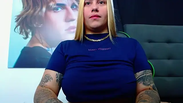 hanna rabbit  online show from 01-22-25, 10:50