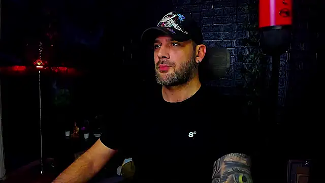 LexXHardy online show from 10-31-25, 12:07