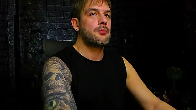 LexXHardy online show from 11-27-25, 02:01