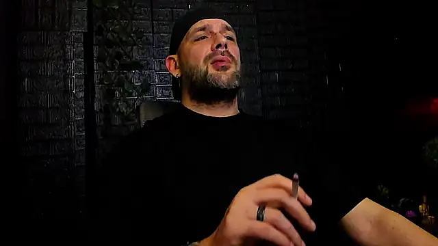 LexXHardy online show from 12-22-25, 12:44