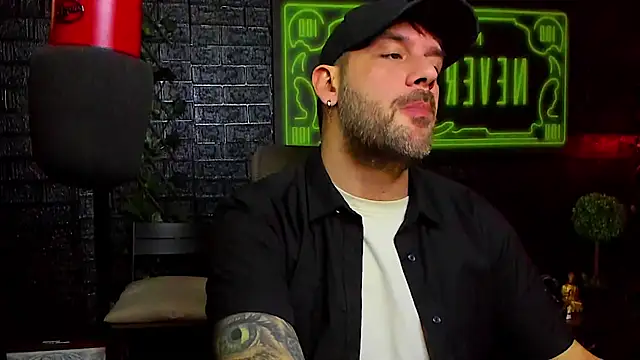 LexXHardy online show from 01-17-26, 12:42