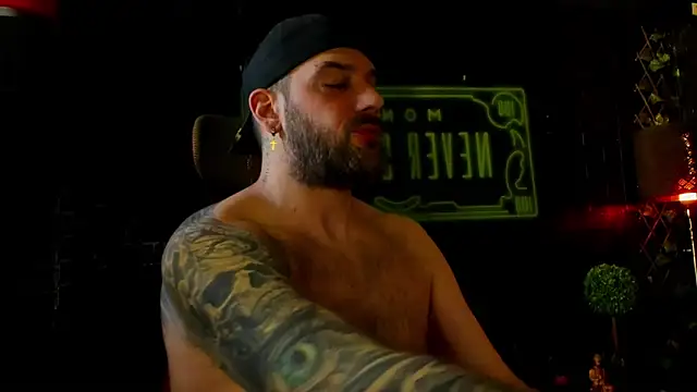 LexXHardy online show from 03-09-26, 01:14