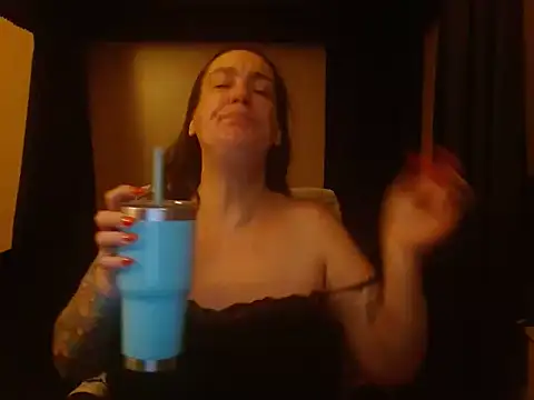 SimoneMoore online show from 03-05-25, 06:33