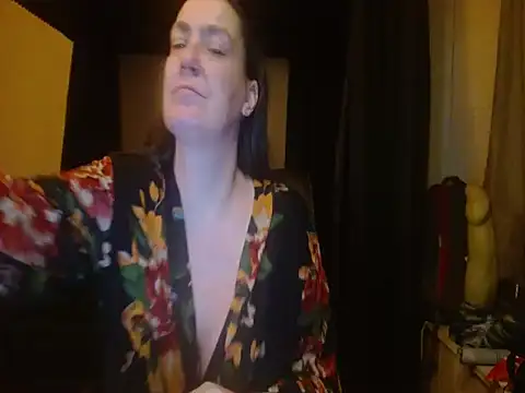 SimoneMoore online show from 02-26-25, 01:36