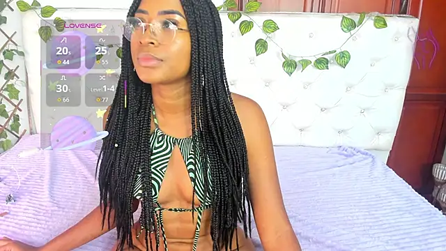 Snapshot of Andrea_Williams24 chatting on 09-20-25, 11:48 Andrea Williams24 online show from 09-20-25, 11:48