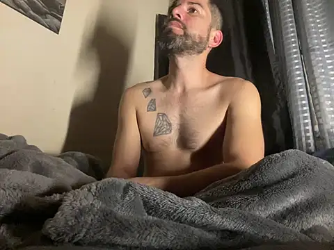 Snapshot of hotraillX chatting on 12-22-24, 08:27 hotraillX online show from 12-22-24, 08:27