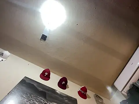 Snapshot of hotraillX chatting on 01-07-25, 07:20 hotraillX online show from 01-07-25, 07:20