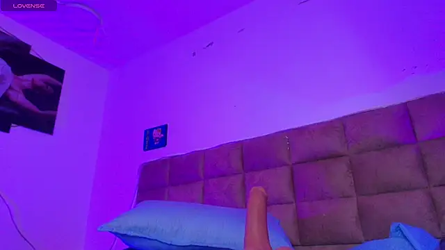 Snapshot of _sex_mia chatting on 09-13-25, 07:14 sex mia online show from 09-13-25, 07:14