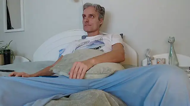 StrongBill online show from 01-05-25, 03:34