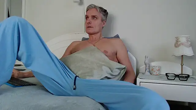 StrongBill online show from 12-02-24, 07:09