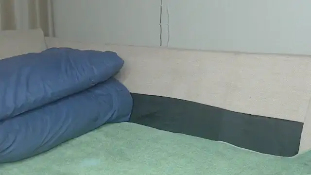 NIKKIE LOVE online show from 10-10-25, 08:53