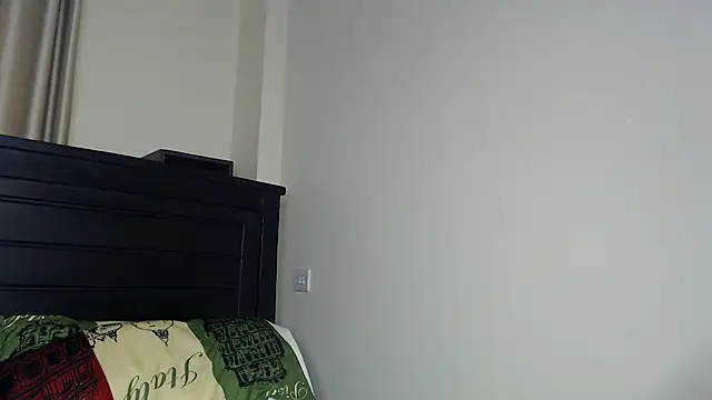 NIKKIE LOVE online show from 12-17-25, 09:47