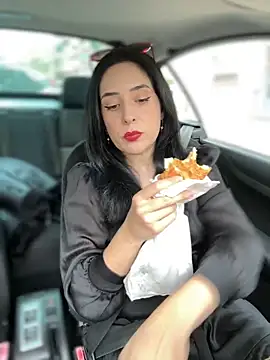 Snapshot of Lilith__D chatting on 12-03-24, 01:49 Lilith D online show from 12-03-24, 01:49