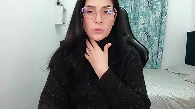 Snapshot of Lilith__D chatting on 01-08-25, 01:41 Lilith D online show from 01-08-25, 01:41