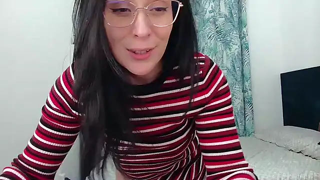 Snapshot of Lilith__D chatting on 12-10-24, 08:27 Lilith D online show from 12-10-24, 08:27