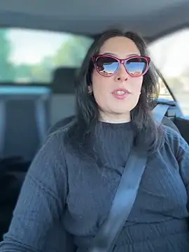 Snapshot of Lilith__D chatting on 01-31-25, 04:17 Lilith D online show from 01-31-25, 04:17