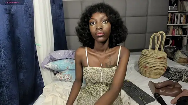 suhaila suus online show from 12-23-25, 02:55