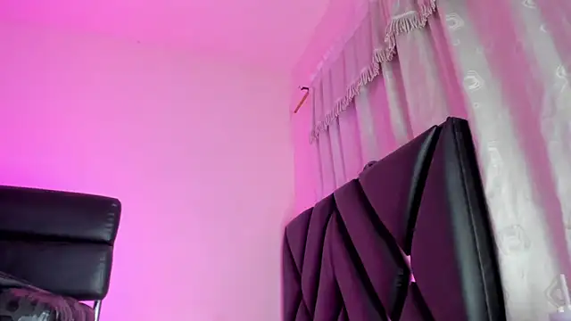 Snapshot of stephany_doll_ chatting on 05-31-26, 04:07 stephany doll online show from 05-31-26, 04:07
