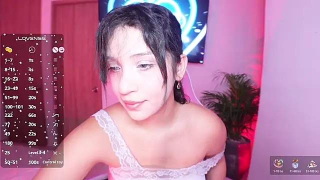 angel rouse  online show from 06-26-26, 04:51