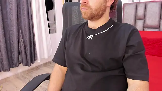 Snapshot of michacosio chatting on 02-11-26, 02:22 michacosio online show from 02-11-26, 02:22