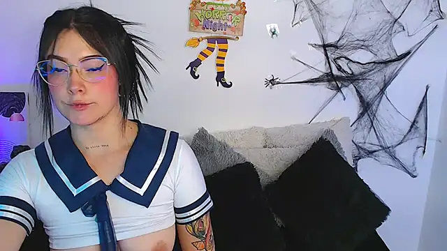 Isa Maiden1 online show from 10-24-25, 02:27