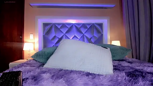 Snapshot of Rodd__y chatting on 02-26-25, 08:04 Rodd y online show from 02-26-25, 08:04