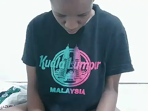 prettybeee online show from 11-03-25, 03:48