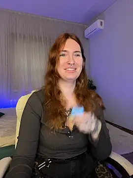  Chlo  e online show from 11-08-25, 12:42