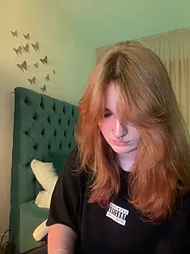 Snapshot of _Chlo__e chatting on 02-26-25, 10:47 Chlo e online show from 02-26-25, 10:47
