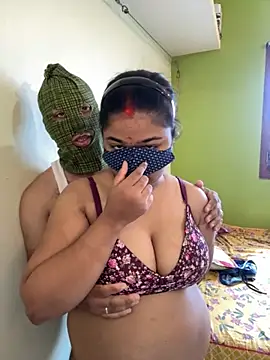 Snapshot of hotty_Sexy-couple chatting on 09-23-25, 03:57 hotty Sexy-couple online show from 09-23-25, 03:57