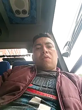 Snapshot of Diego_leon27 chatting on 12-27-24, 01:39 Diego leon27 online show from 12-27-24, 01:39