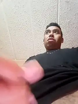 Snapshot of Diego_leon27 chatting on 10-10-25, 02:12 Diego leon27 online show from 10-10-25, 02:12