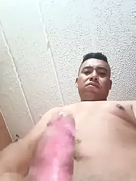 Snapshot of Diego_leon27 chatting on 09-21-25, 06:51 Diego leon27 online show from 09-21-25, 06:51