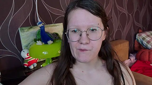 Snapshot of MiriamOr chatting on 06-27-26, 12:22 MiriamOr online show from 06-27-26, 12:22